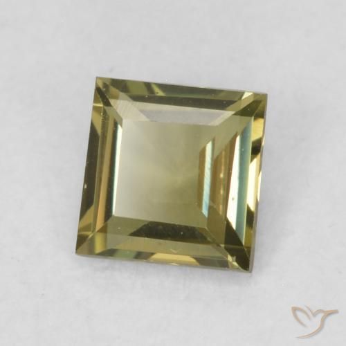 Rupin del grano Verde scuro naturale da 0.32 ct, Quadrato, VVS