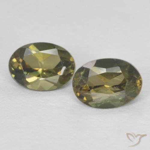 0.47ctw Naturale Verde terroso Cornerupina, Ovale, VS