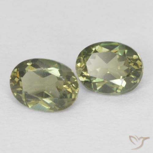 Gemme di Rupin del grano Verde caldo naturale da 0.32 ct, Ovale, VVS-VS