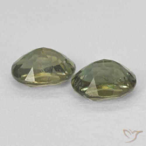 Gemme di Rupin del grano Caldo bosco verde naturale da 0.36 ct, Ovale, VS