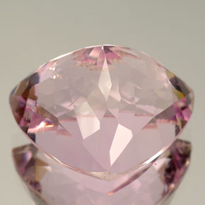 Kunzite naturale rosa da 19,97 ct, trillion, VVS
