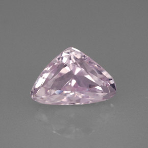 Kunzite naturale rosa da 2,45 ct, trillion, VVS-VS