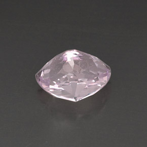 Kunzite naturale rosa da 8,49 ct, trillion, VS