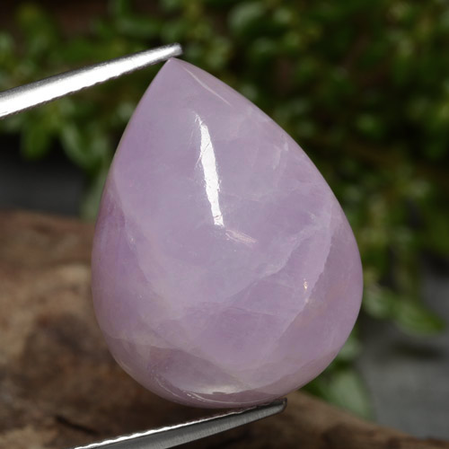 Kunzite naturale rosa da 22,61 ct, taglio a pera, traslucido