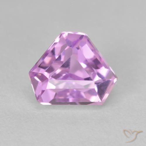 Kunzite Rosa chiaro naturale da 2.48 ct, Taglio a fantasia, VVS
