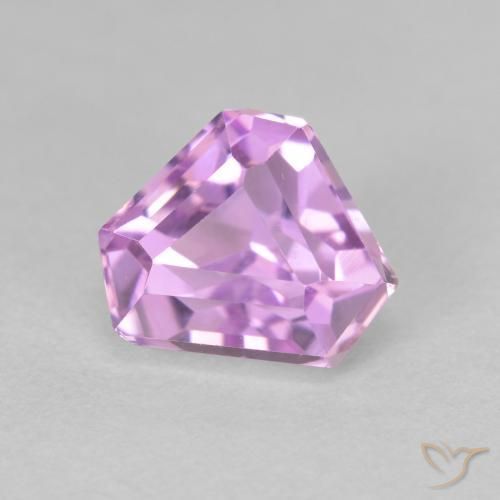Kunzite Rosa chiaro naturale da 2.48 ct, Taglio a fantasia, VVS