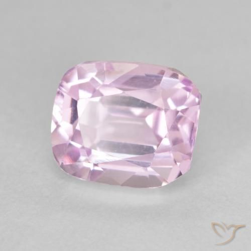 Kunzite Rosa medio naturale da 2.60 ct, Cuscino, VVS-VS