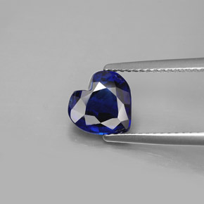 Cianite naturale blu da 2,07 ct, a forma di cuore, VS-SI
