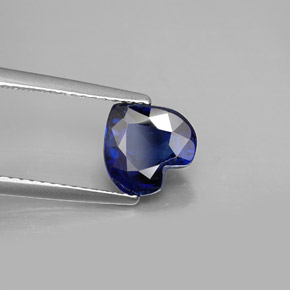 Cianite naturale blu da 2,07 ct, a forma di cuore, VS-SI