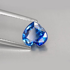 Cianite Blu naturale da 1.78 ct, A forma di cuore, VS-SI