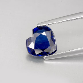 Cianite naturale blu da 1,70 ct, a forma di cuore, VS