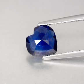 Cianite naturale blu da 1,70 ct, a forma di cuore, VS
