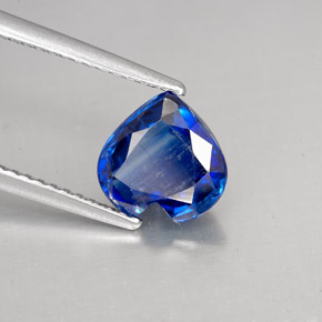 Cianite naturale blu da 2,19 ct, a forma di cuore, VS