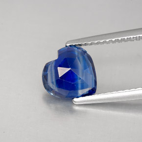 Cianite naturale blu da 2,19 ct, a forma di cuore, VS