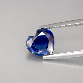 Cianite naturale blu da 1,71 ct, a forma di cuore, VS