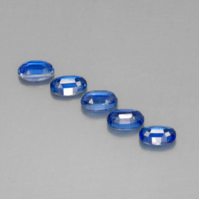 Cianite naturale blu da  ct, taglio ovale, VS