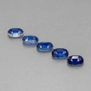 Cianite naturale blu da  ct, taglio ovale, VS