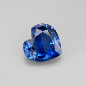 Cianite Blu naturale da 1.75 ct, A forma di cuore, VS-SI
