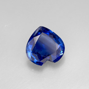 Cianite Blu naturale da 1.89 ct, A forma di cuore, VS