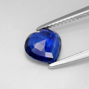 Cianite Blu naturale da 1.89 ct, A forma di cuore, VS