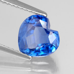 Cianite blu naturale da 2,04 ct, a forma di cuore, VS