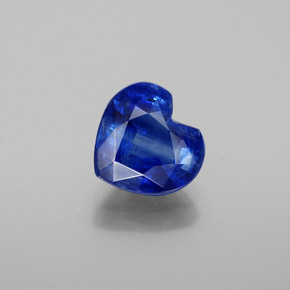 Cianite naturale blu da 1,95 ct, a forma di cuore, SI