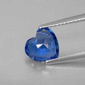 Cianite naturale blu da 1,84 ct, a forma di cuore, VS