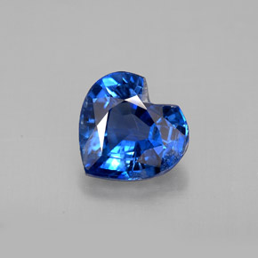Cianite Blu naturale da 1.90 ct, A forma di cuore, VS-SI