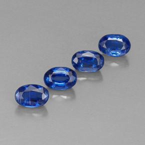 Cianite naturale blu da  ct, taglio ovale, VS-SI