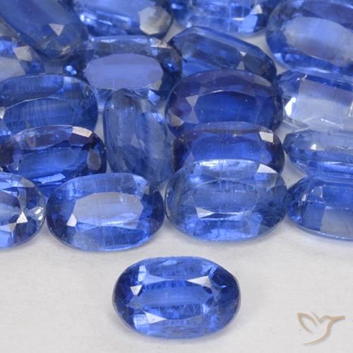 0.69ct Naturale Blu fiordaliso Cianite, Ovale, SI