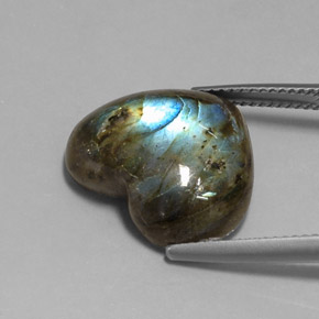 Labradorite naturale multicolore da 11,69 ct, a forma di cuore, traslucido
