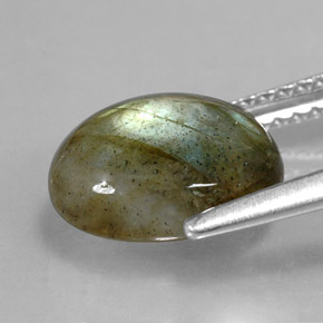 Labradorite naturale multicolore da 2,81 ct, taglio ovale, opaco