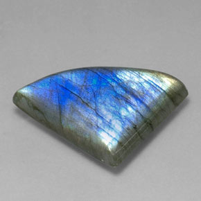 Labradorite naturale multicolore da 30,50 ct, forma fantasia, traslucido