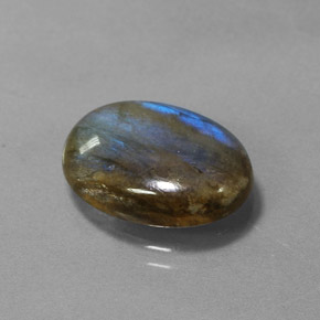 Labradorite naturale multicolore da 6,83 ct, taglio ovale, traslucido