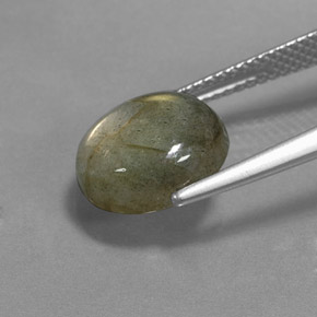 Labradorite naturale multicolore da 3,78 ct, taglio ovale, traslucido