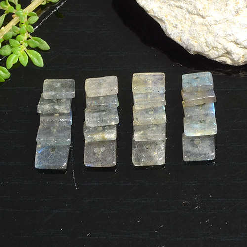 Gemme di labradorite multicolore naturale da 7,64 ct, quadrato, traslucido