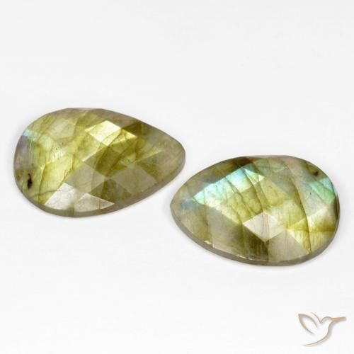 Gemme di Labradorite Multicolore naturale da 12.66 ct, Forma a pera, Traslucido