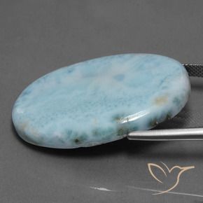 Larimar Verde bluastro chiaro naturale da 53.89 ct, Ovale, Opaco