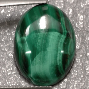 Malachite naturale verde da 7,84 ct, taglio ovale, opaco