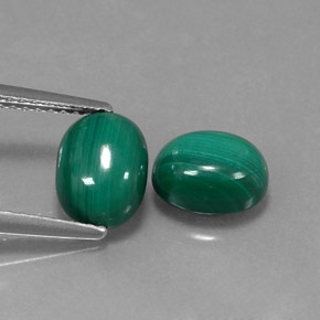 Malachite naturale verde da  ct, taglio ovale, opaco