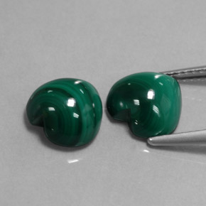 Malachite naturale verde da  ct, a forma di cuore, opaco