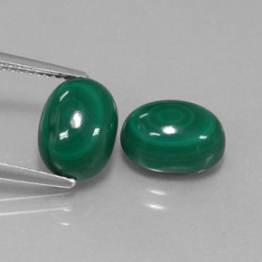 Malachite naturale verde da  ct, taglio ovale, opaco