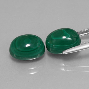 Malachite naturale verde da  ct, taglio ovale, opaco