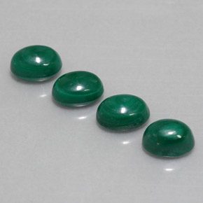Malachite naturale verde da  ct, taglio ovale, opaco