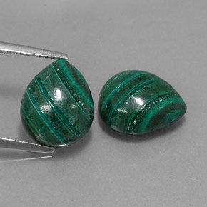 Malachite naturale verde da  ct, taglio a pera, opaco