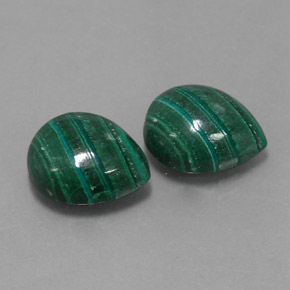 Malachite naturale verde da  ct, taglio a pera, opaco