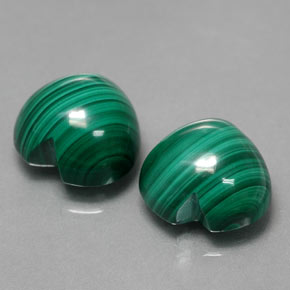 Malachite naturale verde da  ct, a forma di cuore, opaco