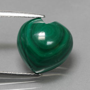 Malachite naturale verde da 7,53 ct, a forma di cuore, opaco