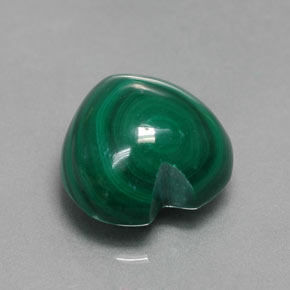 Malachite naturale verde da 7,53 ct, a forma di cuore, opaco