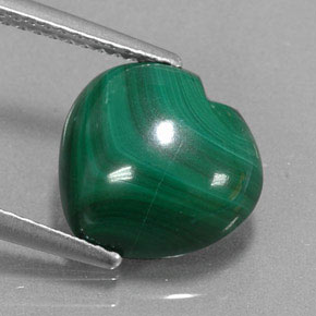 Malachite naturale verde da 4,69 ct, a forma di cuore, opaco